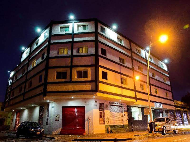 Hotel Portonovo Plaza Centro Guadalajara Exterior foto